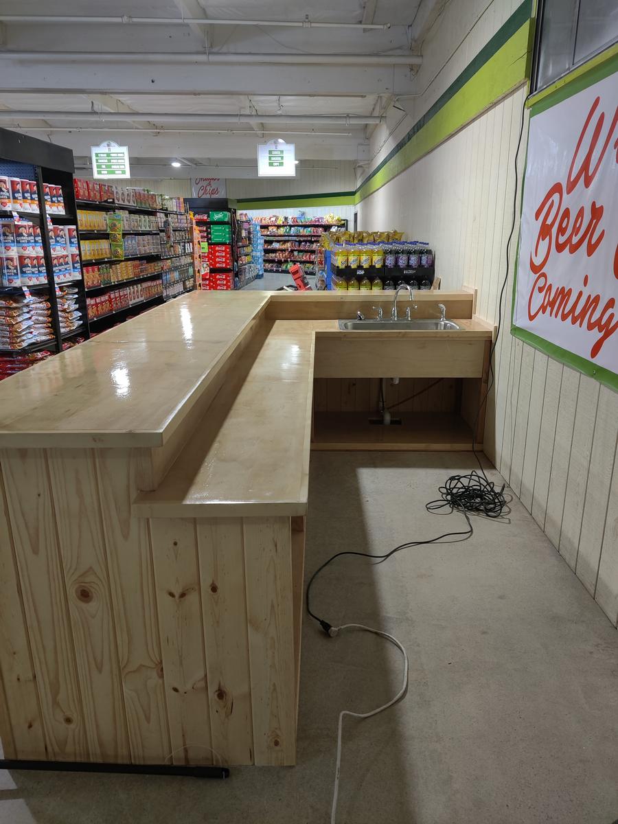 L-shaped counter